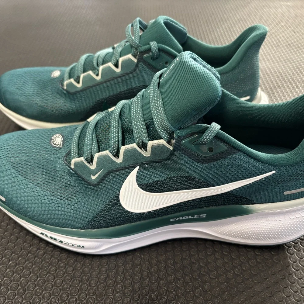 Nike Green Philadelphia Eagles Mesh Sneakers with White Swoosh - Picture 2 of 9
